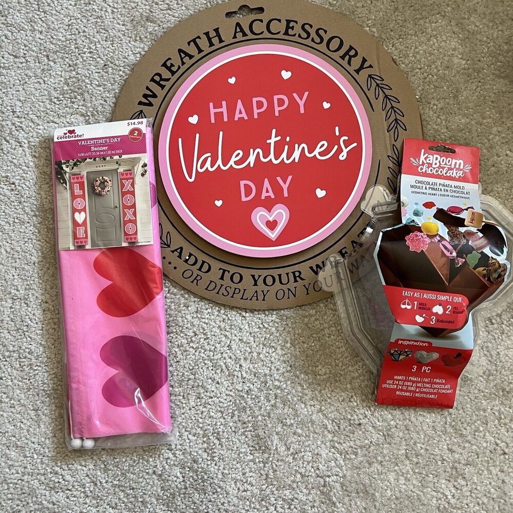 Valentines Day Home Decor Lot Of 3, New, Chocolate Piñata Mold, Banner, Sign